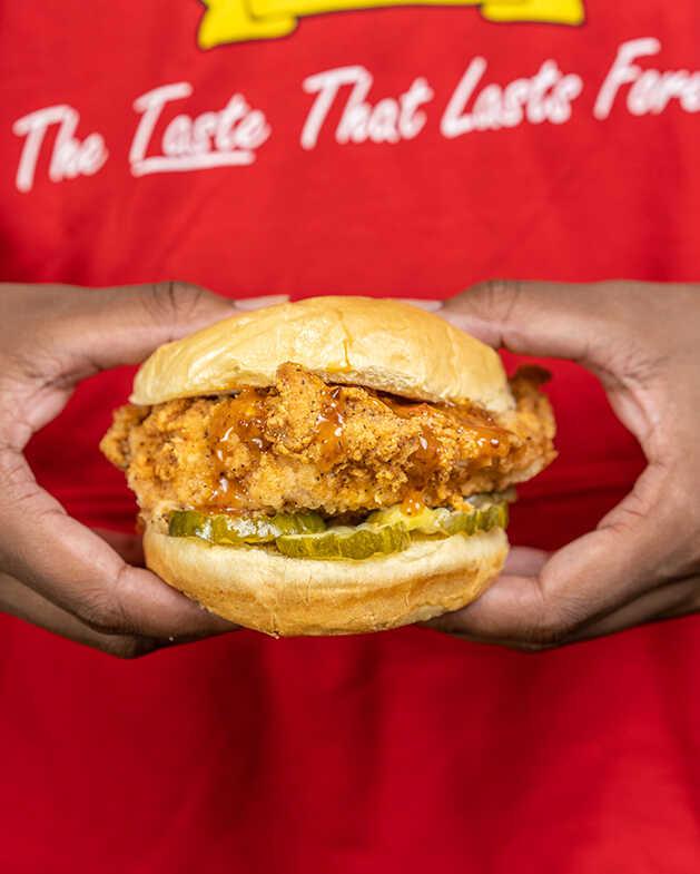 Chickensandwich 629x785px optimized